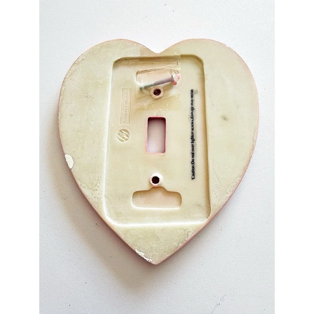 Borders Unlimited Hugs And Kisses Light Switch Cover.
